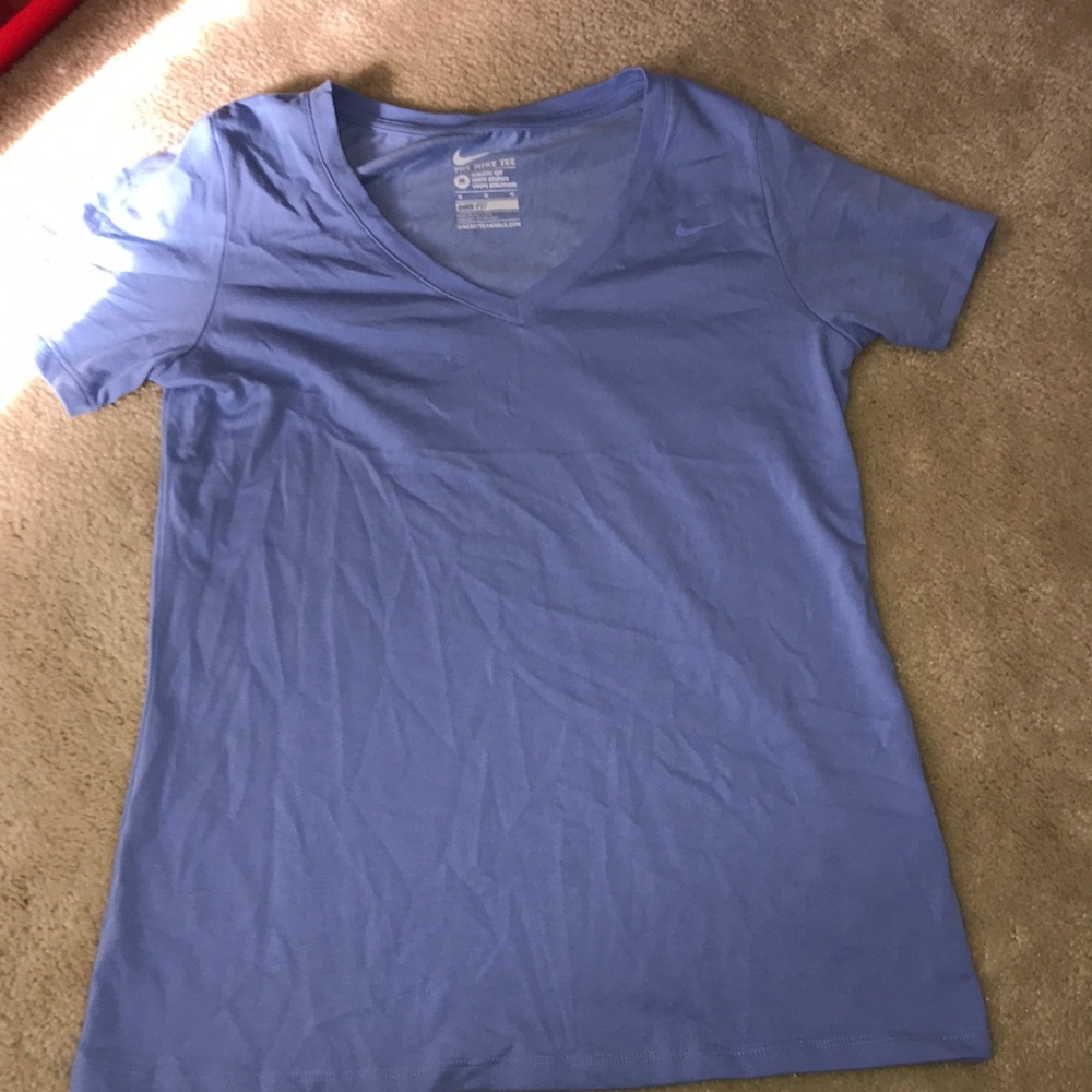 Women’s Nike T shirt